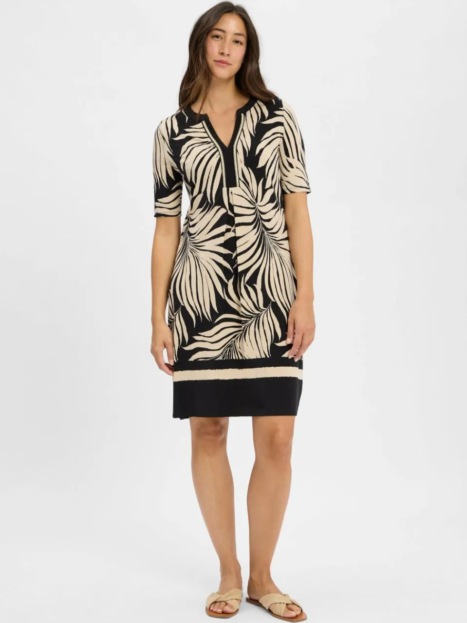 s.Oliver BLACK LABEL Kleider<Damen Freizeitkleid schwarz sand gemustert