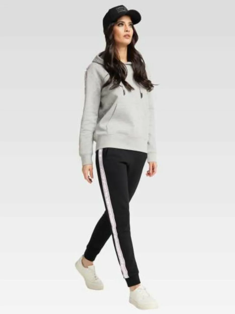 Damen Carlo Colucci Sweatshirts & Sweatjacken>Damen Kapuzensweatshirt - Catania