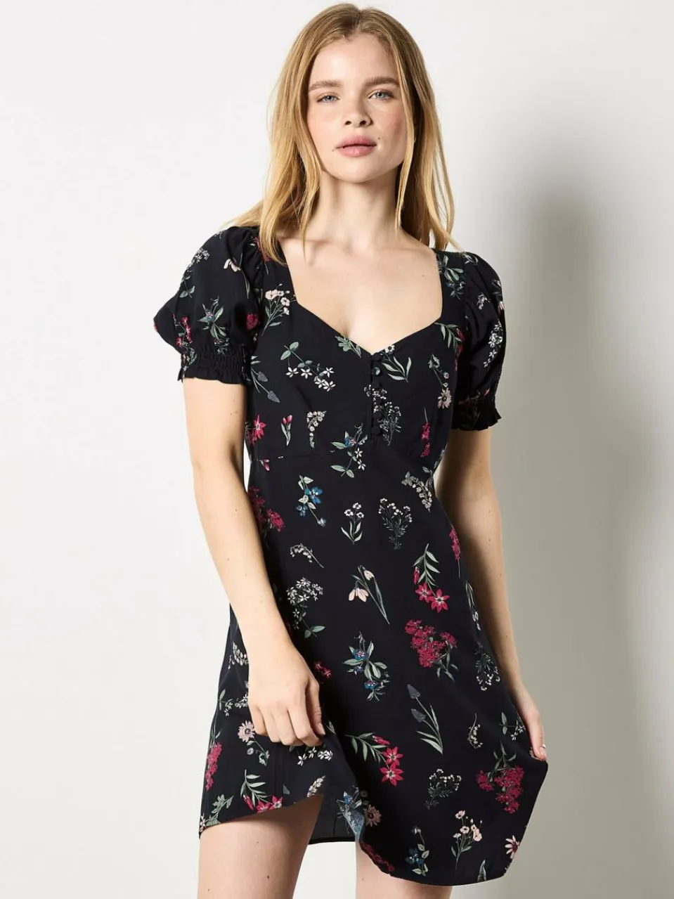 Apricot Kleider<Damen Minikleid schwarz gemustert