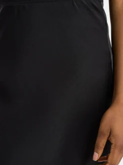 Neo Noir Röcke<Damen Satin-Maxirock - Vicky schwarz uni