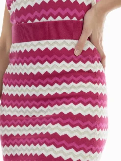 Faina Röcke<Damen Strick Midirock pink gemustert