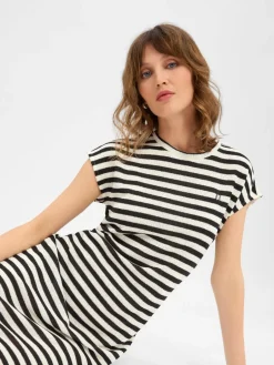 comma casual identity Kleider<Damen Strickkleid sand schwarz gestreift