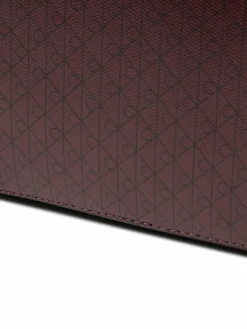 Calvin Klein Taschen & Rucksäcke<Damen Umhängetasche aubergine schwarz gemustert