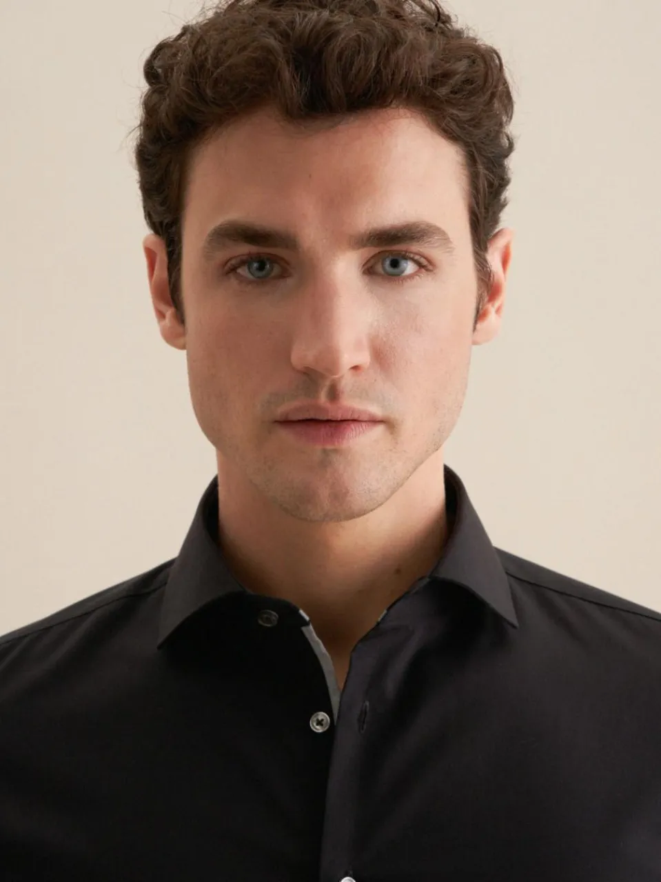 Seidensticker Hemden<Herren Business Hemd - Slim Langarm schwarz uni