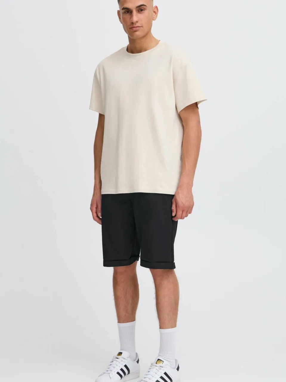 Herren Solid Hosen>Herren Chinoshorts - SDKALAIK