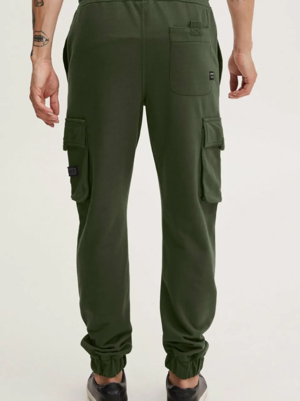 11 Project Hosen<Herren Jogginghose - PRSidone grün uni