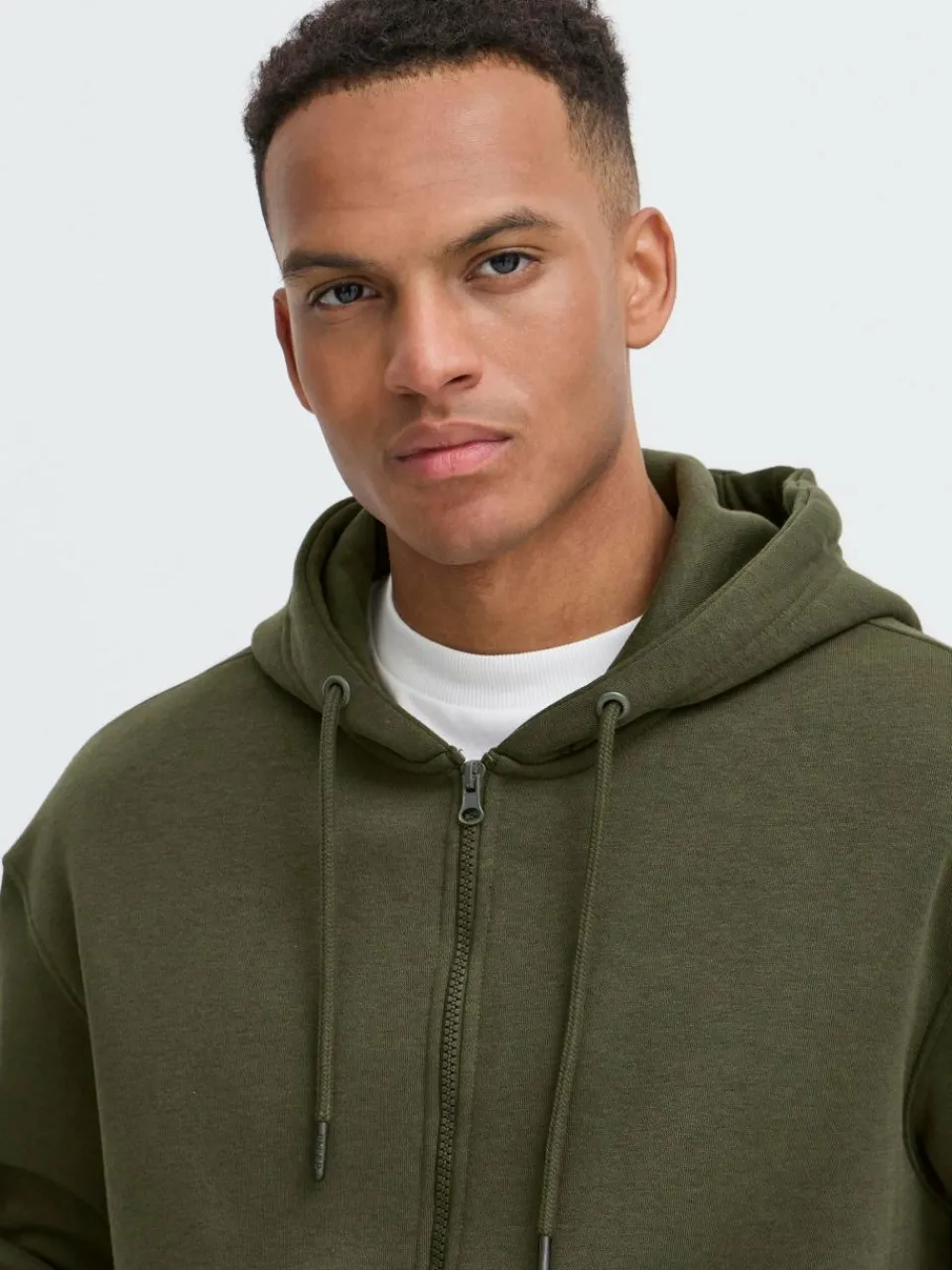 BLEND Sweatshirts & Sweatjacken<Herren Kapuzenfleecejacke - BHJUSTE grün uni