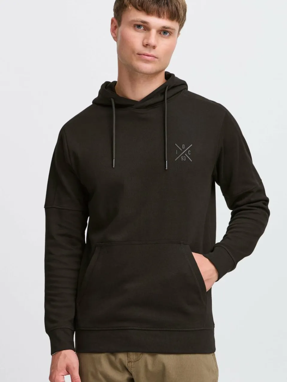 Indicode Sweatshirts & Sweatjacken<Herren Kapuzenpullover - IDAlbine schwarz uni