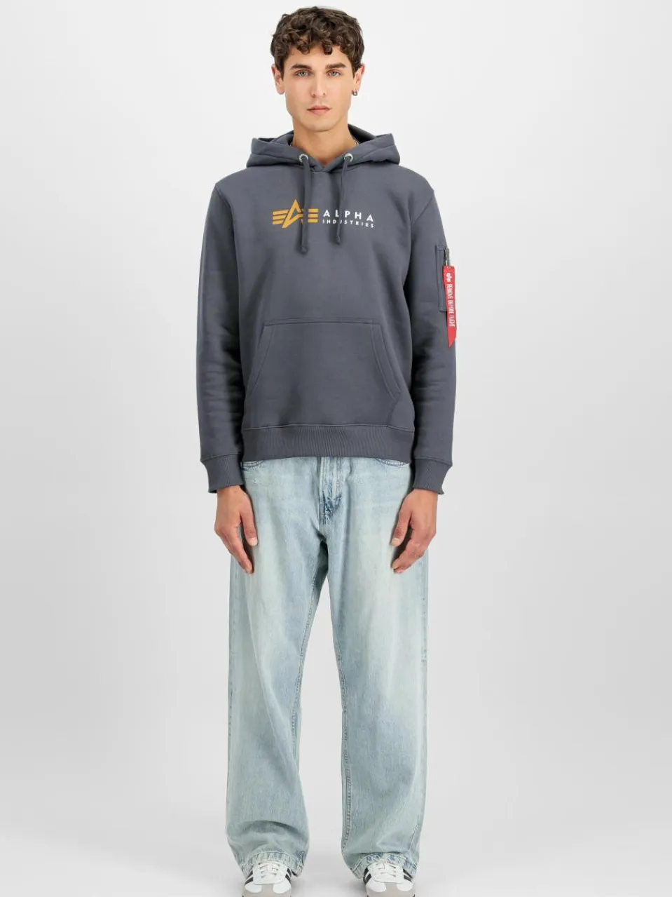 Alpha Industries Sweatshirts & Sweatjacken<Herren Kapuzensweatshirt grau bedruckt