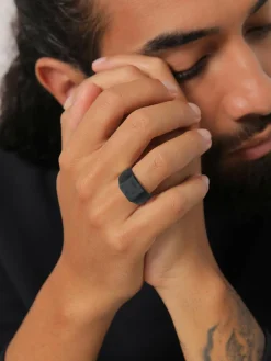 Herren KUZZOI Schmuck><noscript><img width=