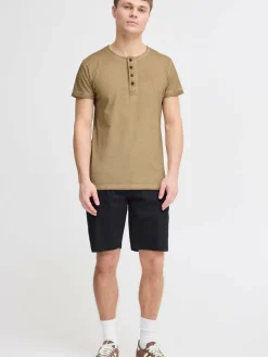 Herren Solid Shirts><noscript><img width=