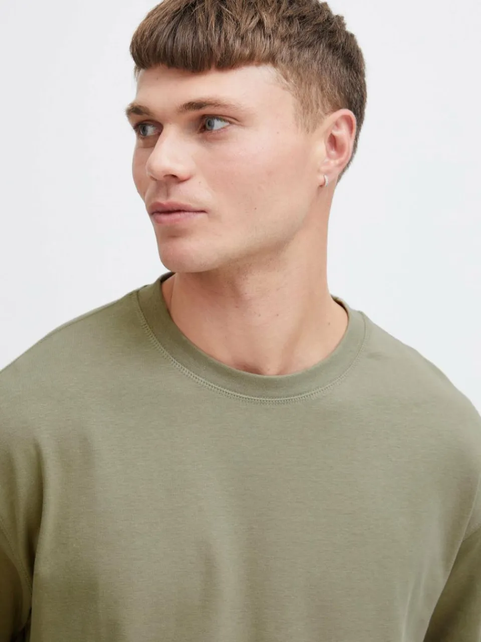 Solid Shirts<Herren T-Shirt grün uni