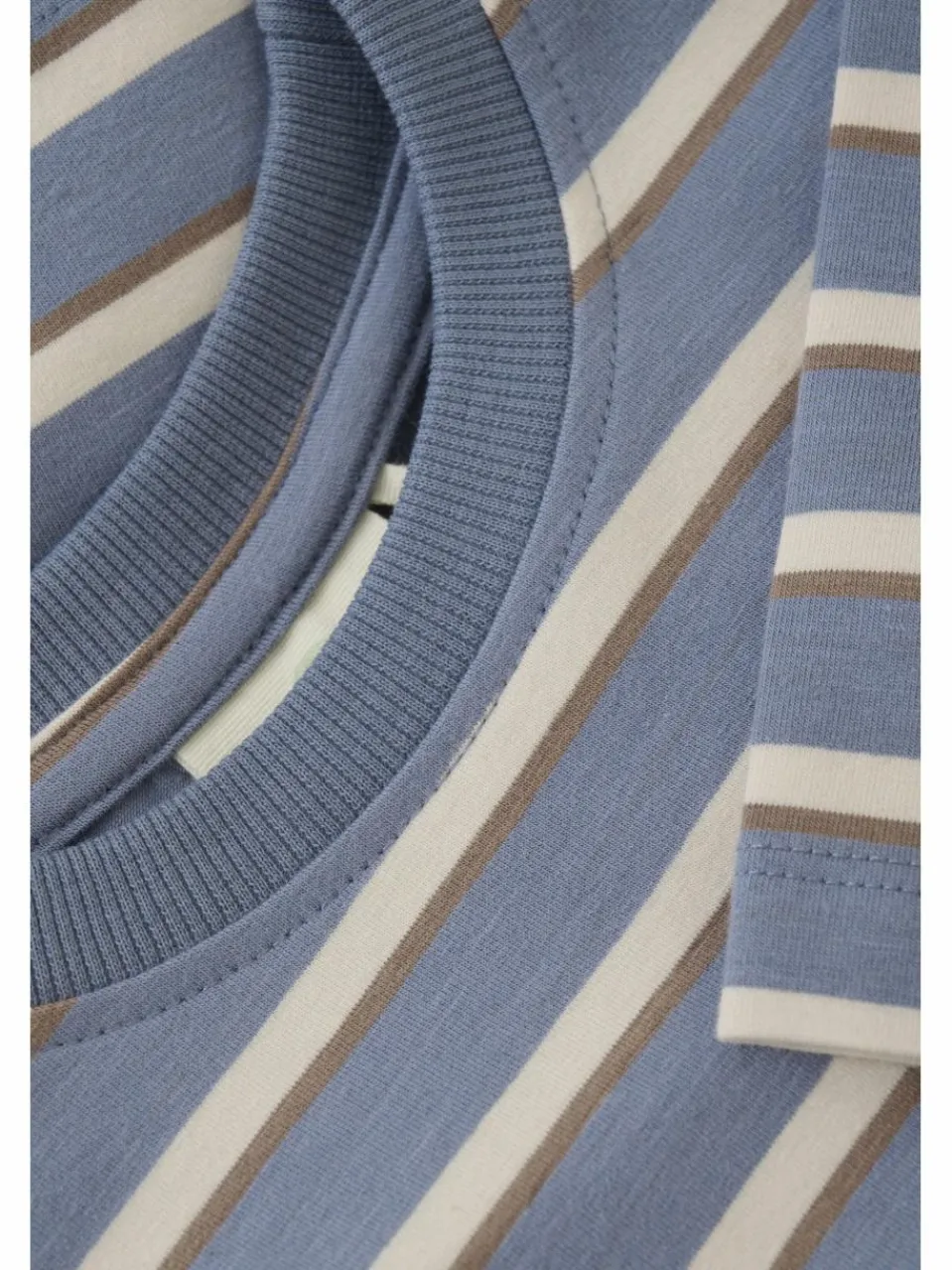 En Fant Jungen<Jungen Langarmshirt hellblau gestreift